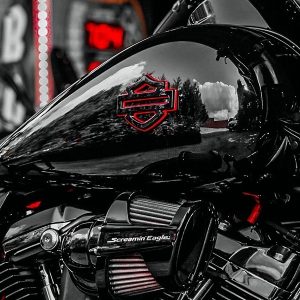 LOGO DÁN BÌNH XĂNG HARLEY DAVIDSON MẪU CVO MÀU ĐEN NỀN ĐỎ (LKCUSTOM)