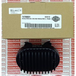 CỦ SẠC HÃNG HARLEY DAVIDSON LẮP XE HD SOFTAIL 74700031