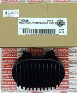 CỦ SẠC HÃNG HARLEY DAVIDSON LẮP XE HD SOFTAIL 74700031